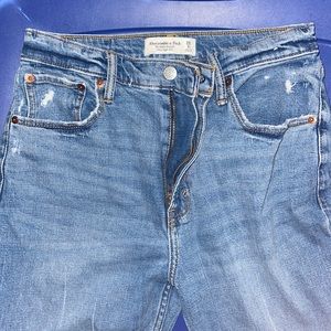 Abercrombie jeans size 6 (28)